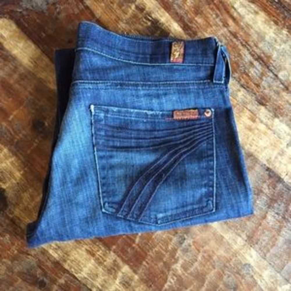 🛍 7 For all Mankind Crop Dojo
